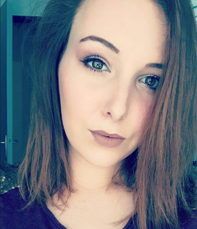 Kurtköy Anal Yapan Mavi Gözlü Escort Bayan Bilge