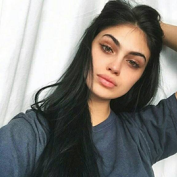 Pendik Esmer Bakımlı Otele Gelen Escort Bayan Kübra