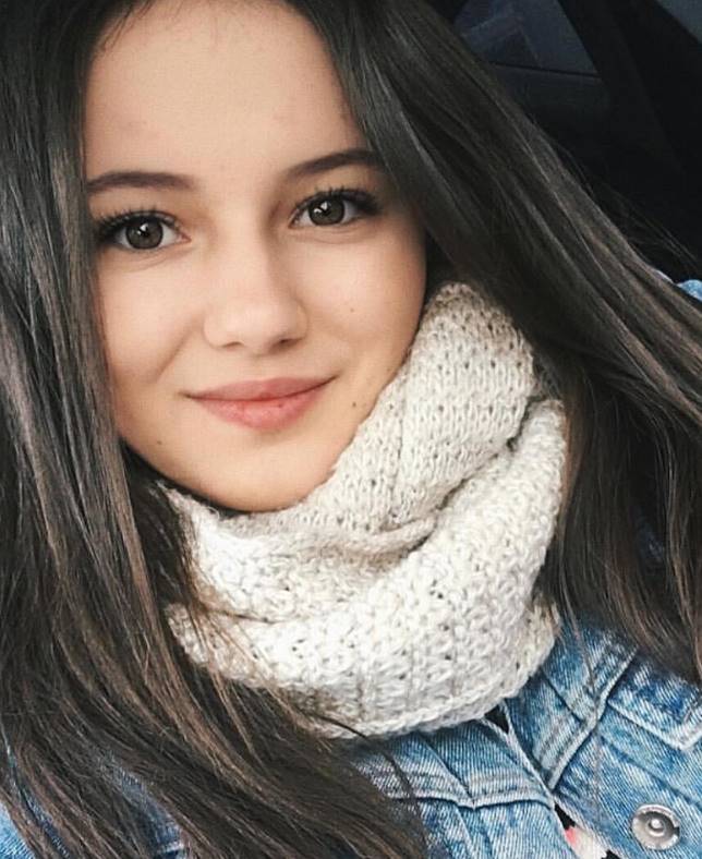 Pendik Genç Tecrübesiz Fantezi Escort Bayan Cemre