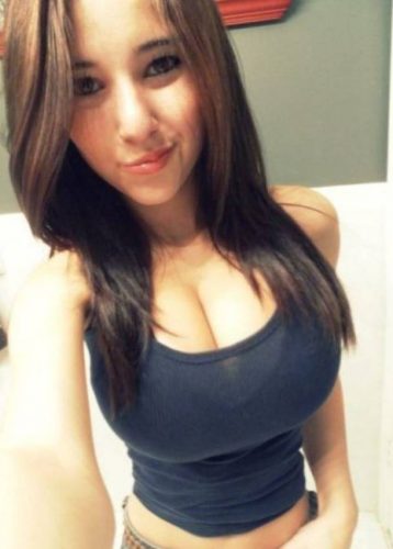 Kartal Arabada Anal Yapan Öğrenci Escort Bayan Halenur