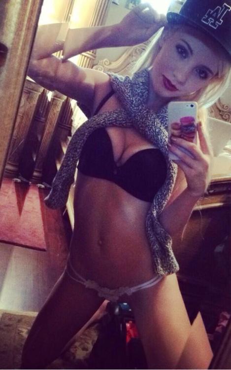 Maltepe Eve Gelen Yeni Azgın Escort Bayan İren