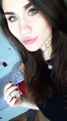 Göztepe Yeşil Gözlü Kumral Escort Bayan Simge